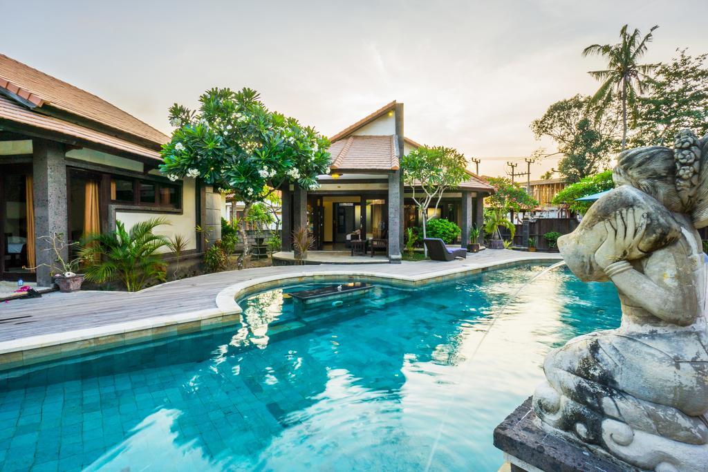 Baruna Frangipani Wisma tamu 3*